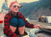 vera_komarkova_pressing_plants_thumb.jpg 5.9K