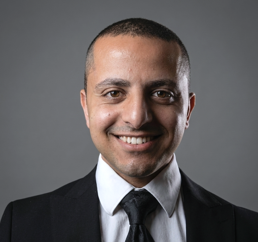  Muataz Mahdi.