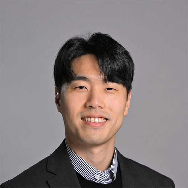 JeongJin Kim.