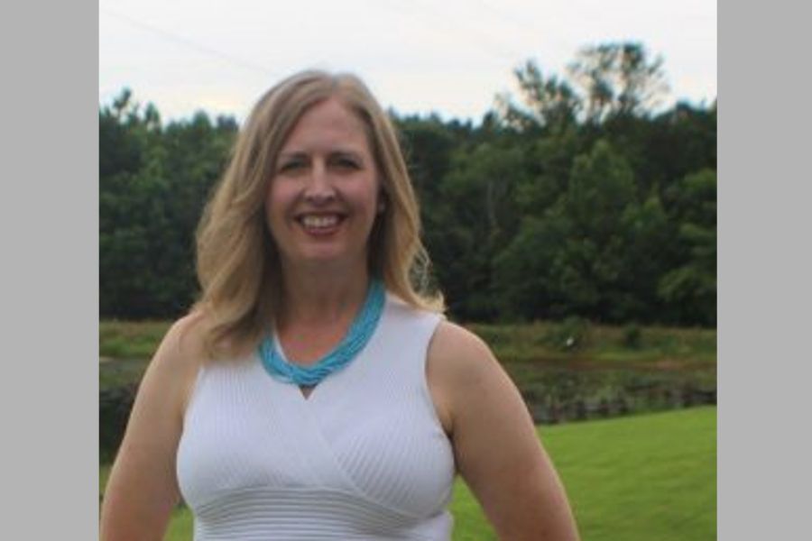 Headshot of Sarah Little.