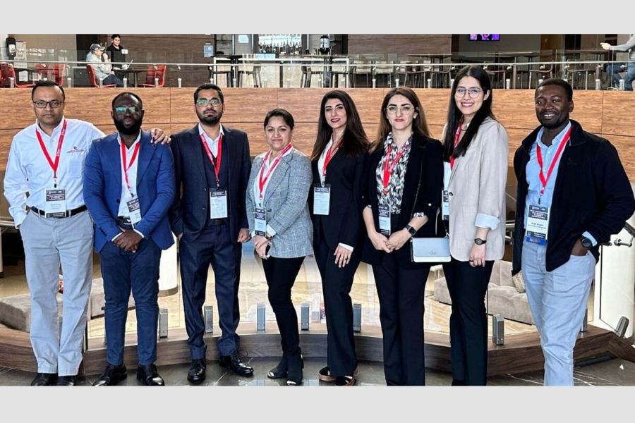 The O U team with advisors.