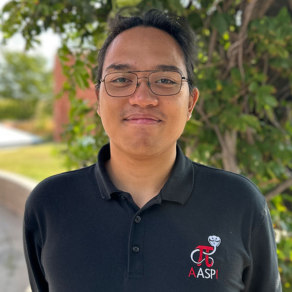 Hilmi Putra headshot.