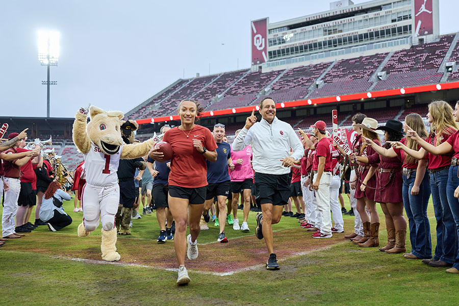 Runner Rivalry Sooner Students Kick Off OU-Texas Rivalry in 2025 Run to Dallas