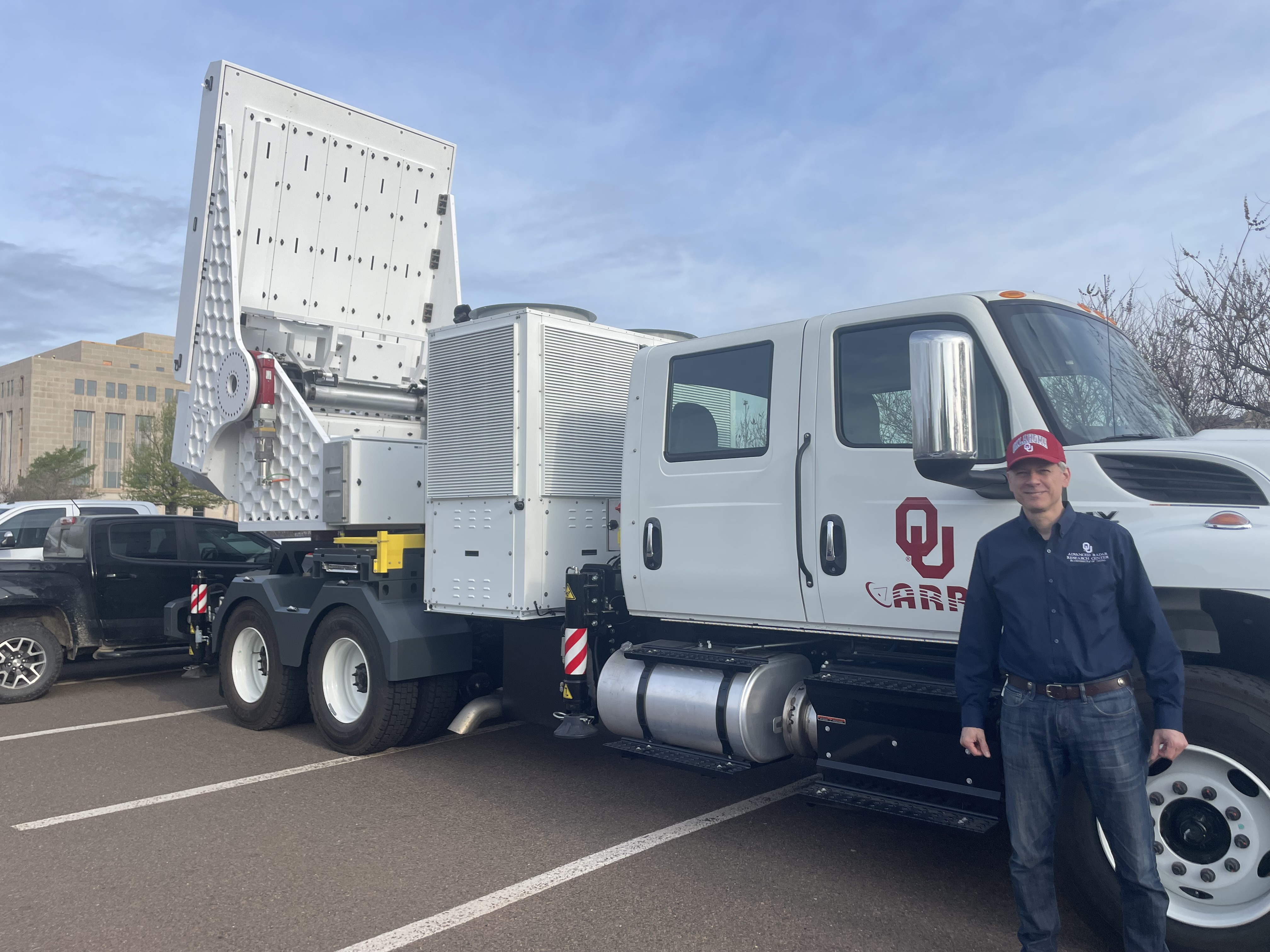 Dr Yeary and the Horus Radar Truck